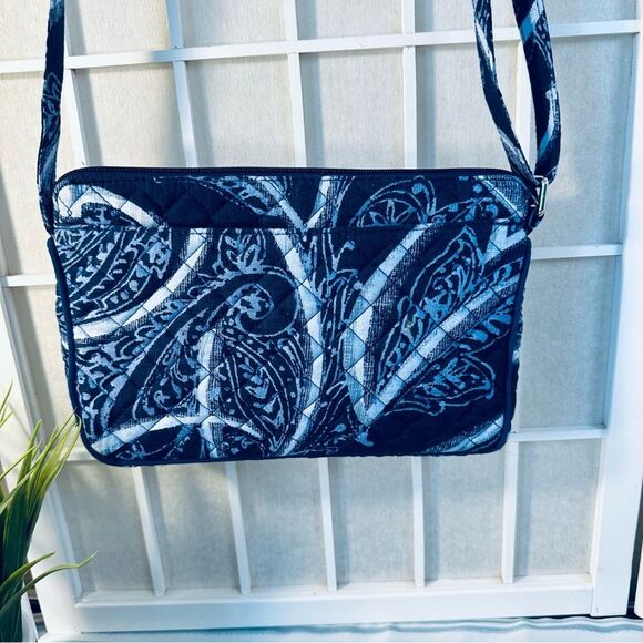 Vera Bradley Crossbody Handbag - Picture 3 of 14